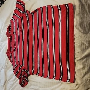 Guess Tshirt Red and Black size Large